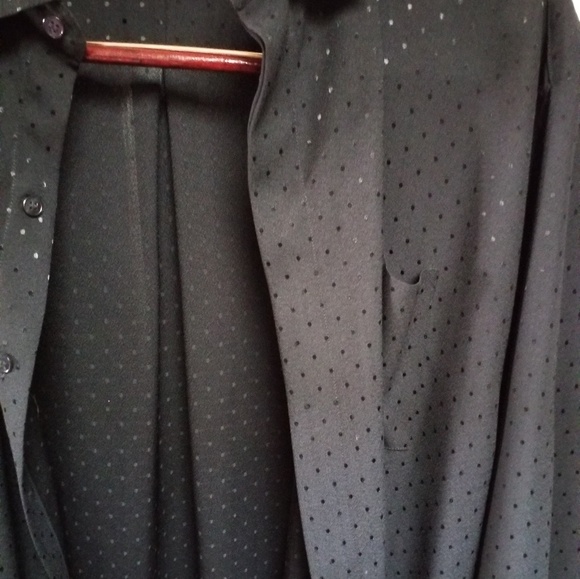 Custom made Button Up fits like a 2x, - Picture 2 of 3